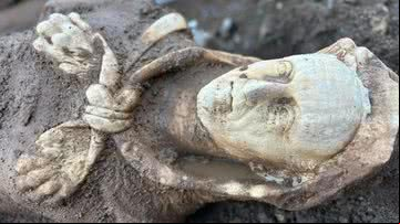 Estátua do imperador Décio Trajano encontrada em esgoto - Divulgação/Parque Arqueológico de Appia Antica
